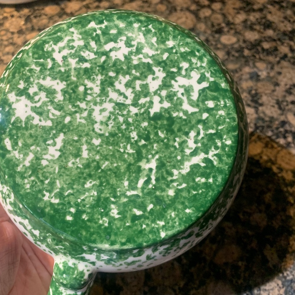 Hand-Painted Ceramic Bowl with Green and Red Design - Picture 5 of 6